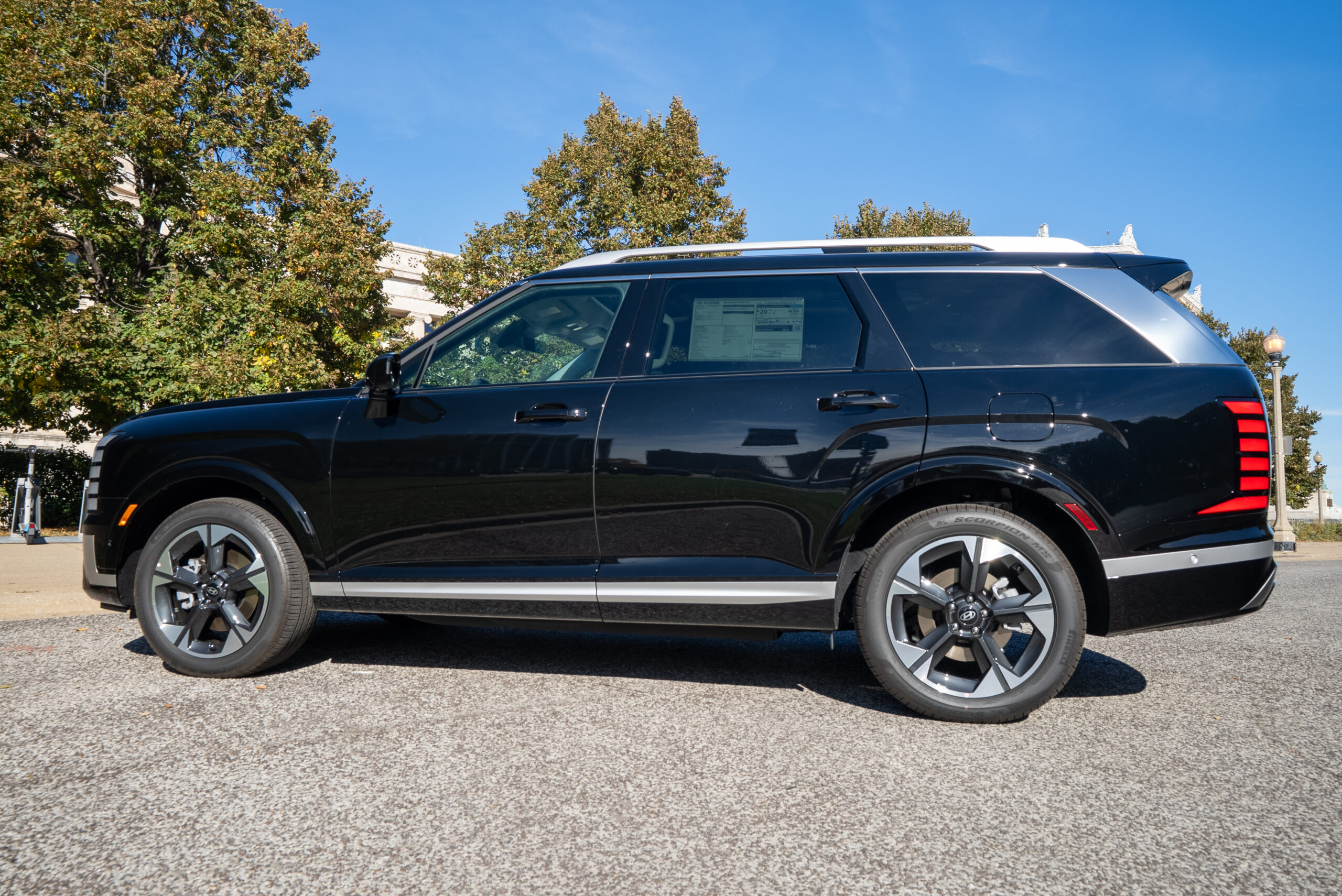 2026 Hyundai Palisade rear view showcasing cargo space