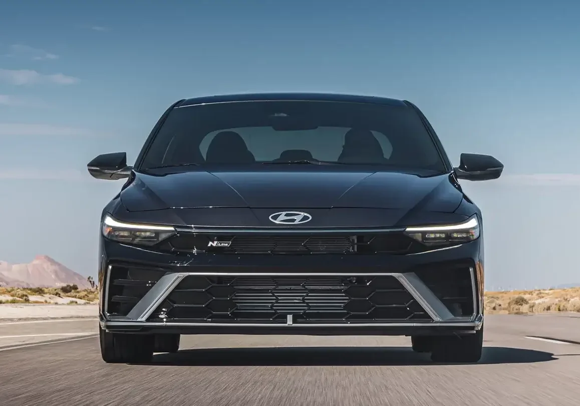 Elantra 4